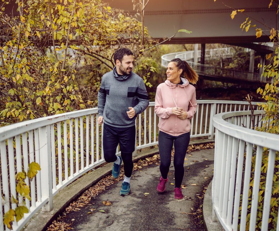 Άσκηση τον χειμώνα: Γιατί τη χρειαζόμαστε περισσότερο και ποιες οι ιδανικές μορφές για την εποχή