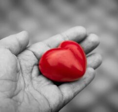 Ναι... η ενσυναίσθηση μπορεί να εξασκηθεί όπως ακριβώς ένας οποιοσδήποτε μυς