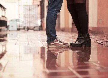 Οι σχέσεις χτίζονται πάνω σε ολόκληρες αλήθειες, όχι σε... μισές ή βολικά ψέματα