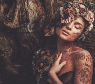 Η Σχολή των Θεών | Ένα βιβλίο "μήνυμα" για τη δυνατότητα του ανθρώπου να κυριαρχήσει στο πεπρωμένο του