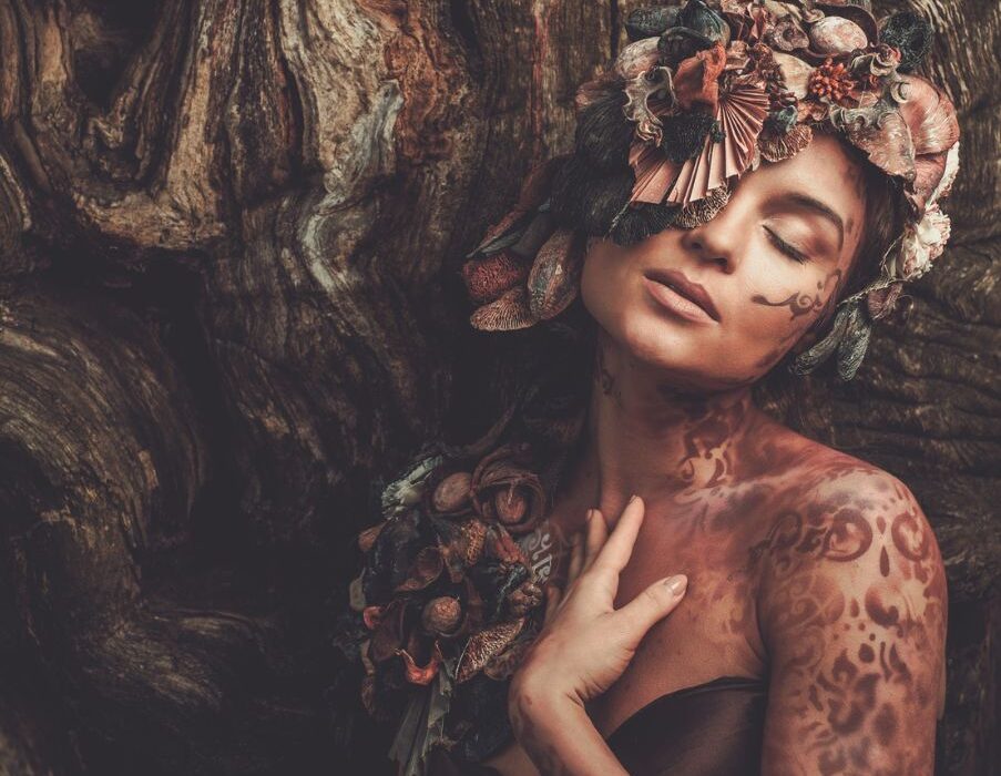 Η Σχολή των Θεών | Ένα βιβλίο "μήνυμα" για τη δυνατότητα του ανθρώπου να κυριαρχήσει στο πεπρωμένο του