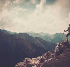 Οι ζωές που δεν ζήσαμε κι η θλίψη των χαμένων πιθανοτήτων