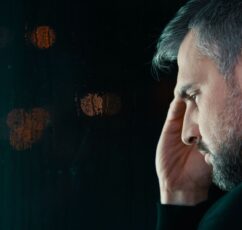 Κρίση μέσης ηλικίας: Η κατάρρευση των μύθων