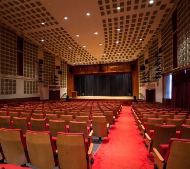 APPLAUSE 2026: Πώς να μιλάς ώστε να σε ακούν