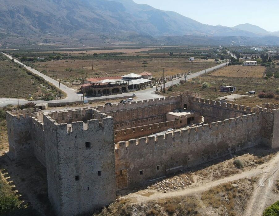 Φραγκοκάστελλο: Το θρυλικό κάστρο της νότιας Κρήτης (βίντεο)
