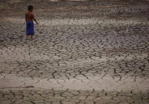 Ο Αμαζόνιος έπεσε στη χαμηλότερη στάθμη του εδώ και έναν αιώνα από την ακραία ξηρασία