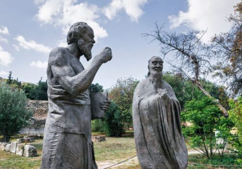 Από το Σωκράτη ως τη Silicon Valley: Οι 10 πιο επιδραστικοί τρόποι σκέψης που άλλαξαν την ιστορία