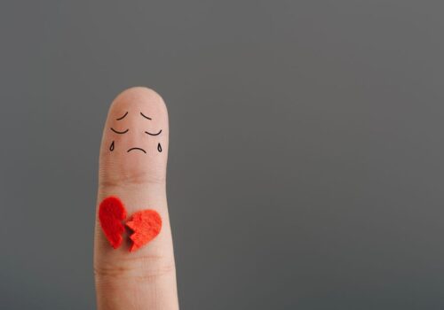 Πόσο χρόνο χρειάζεται η καρδιά για να επουλωθεί μετά τον χωρισμό;