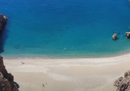 «Η Κρήτη ανοίγει την καρδιά της»: Ένα εξαιρετικό βίντεο - καμπάνια με τους ξένους που επέλεξαν να ζήσουν στο νησί